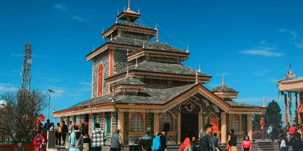 Surkanda Devi Temple near Kanatal