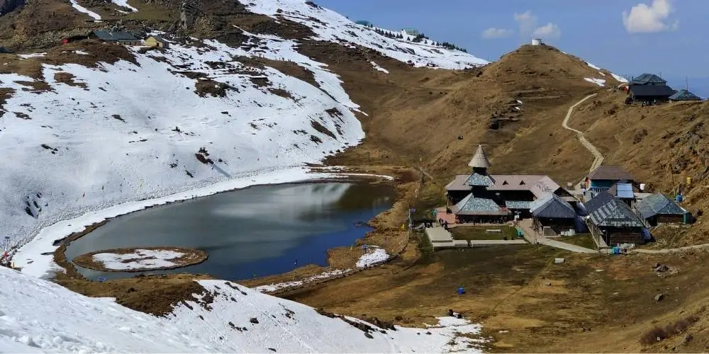 Prashar Lake in Winters