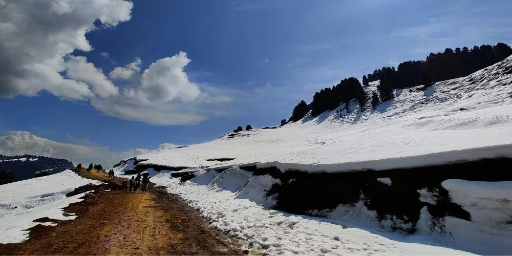 Prashar Lake Trek