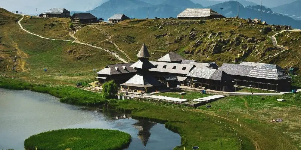 पराशर झील