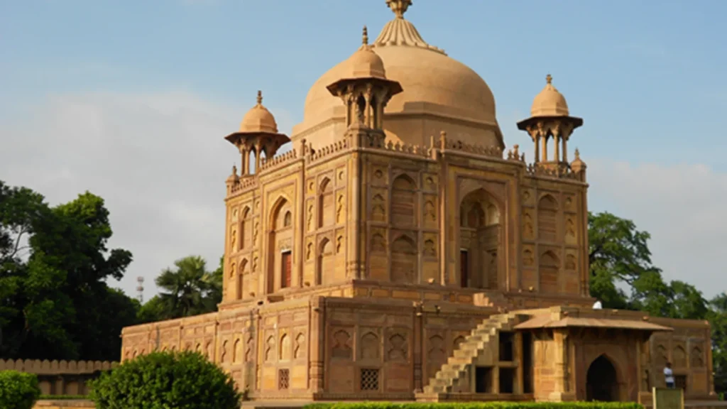 Khusro Bagh