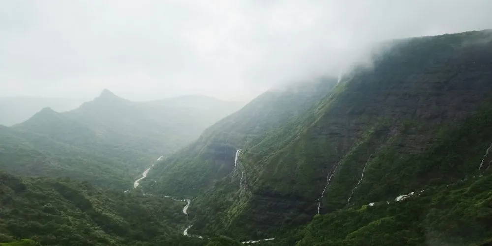 भंडारदरा : सह्याद्रि की गोद में छुपा महाराष्ट्र का सीक्रेट हिल रिट्रीट