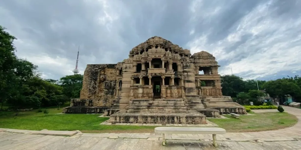 खजुराहो घूमने जा रहे हैं? जानिए क्यों यह जगह है दुनिया की सबसे अनोखी विरासत