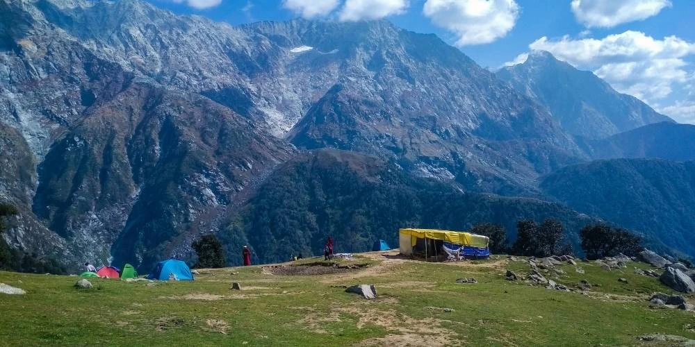 त्रियुंड ट्रेक